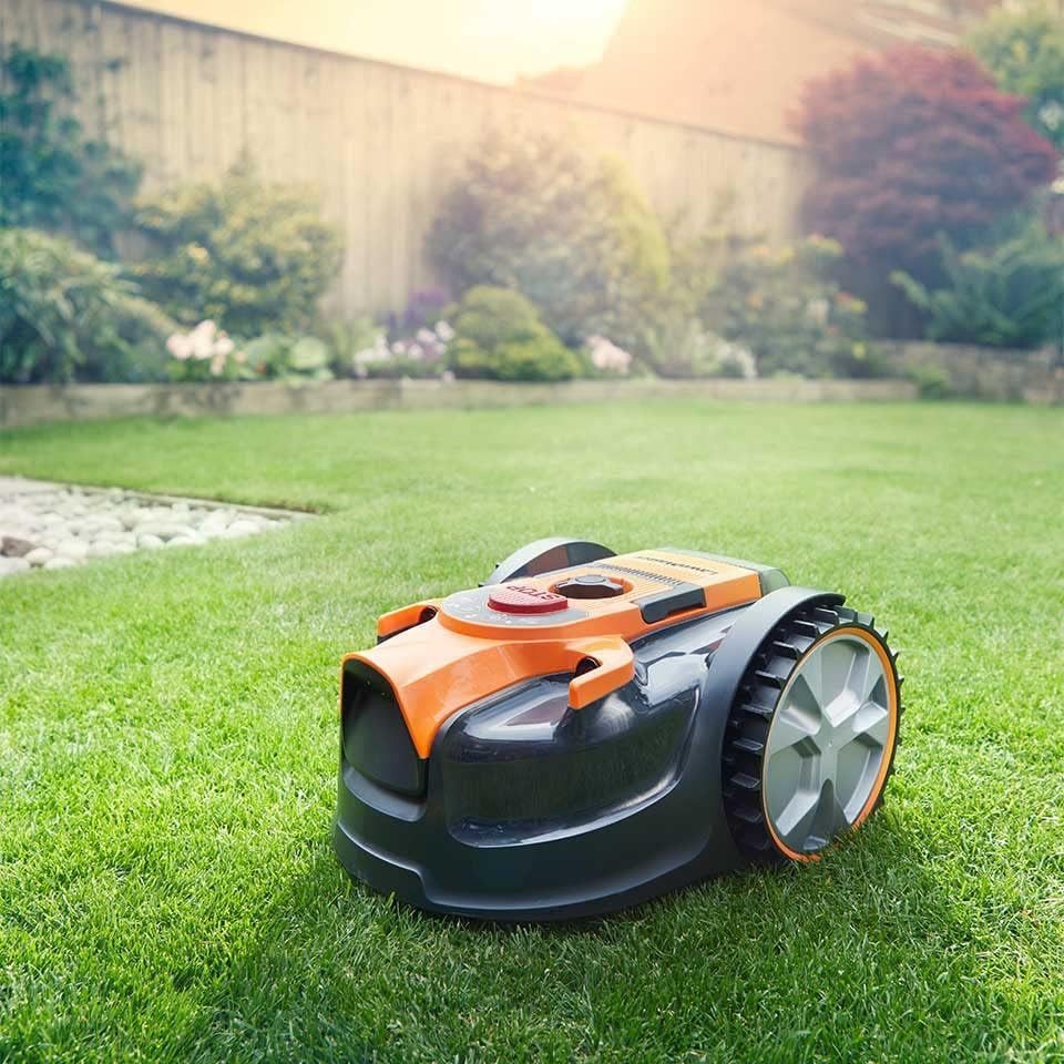 Lawnmaster Rasenmähroboter VBRM16 OcuMow® kabellos, bis 150 m² Rasenfläche